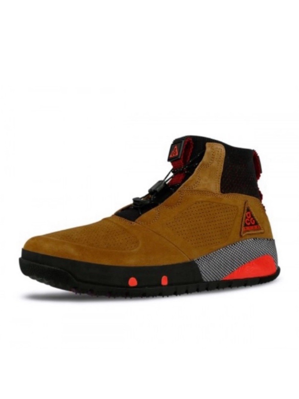 Nike ACG Men's Tan and Red Mid-Top Trail Boots